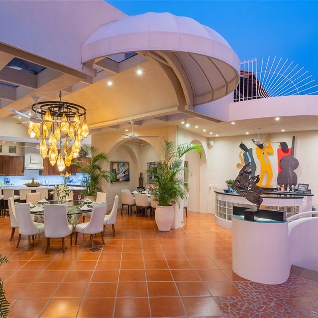 Estancias y comedor