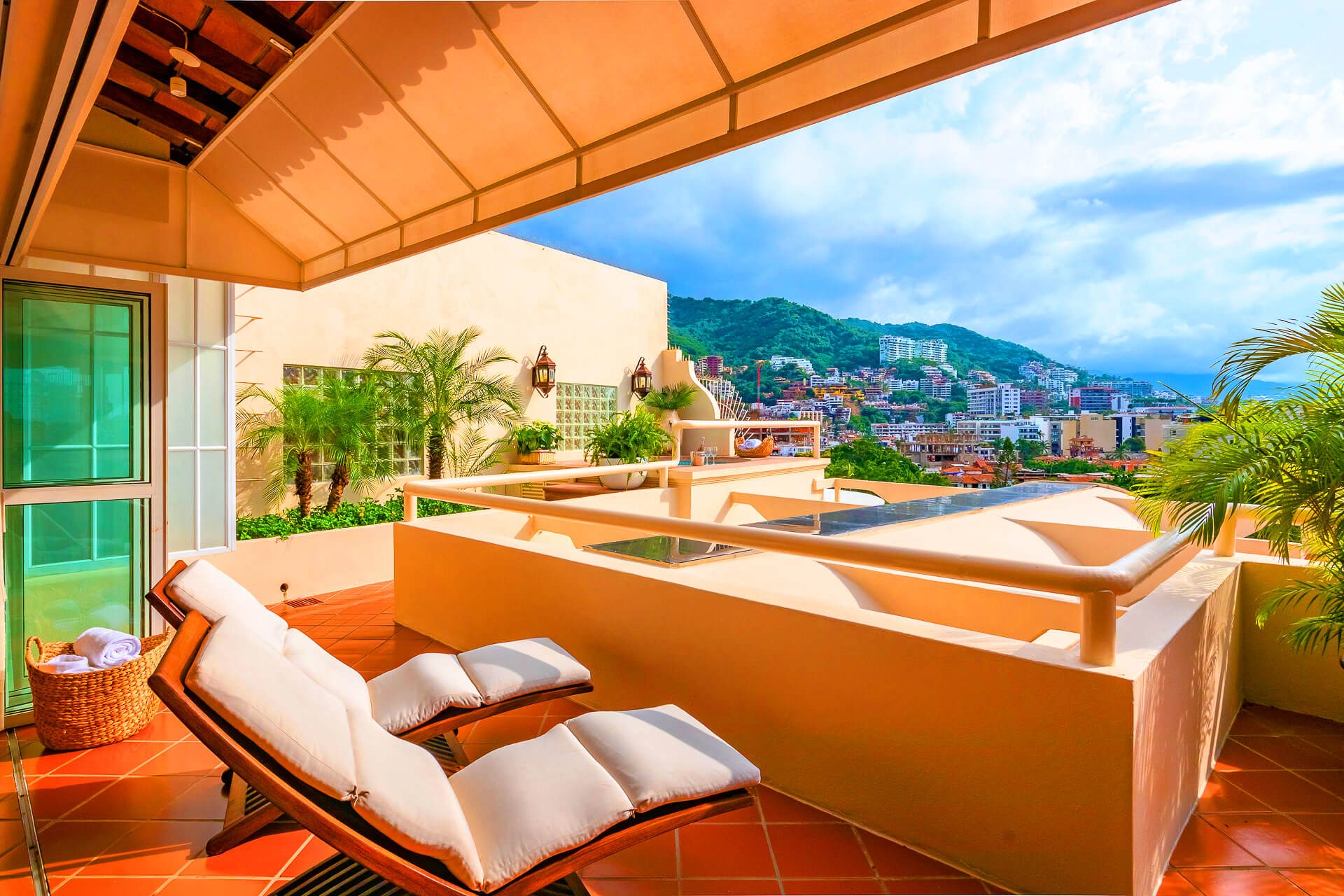 Puerto Vallarta Receives Safe Travel Stamp Casa Tabachin